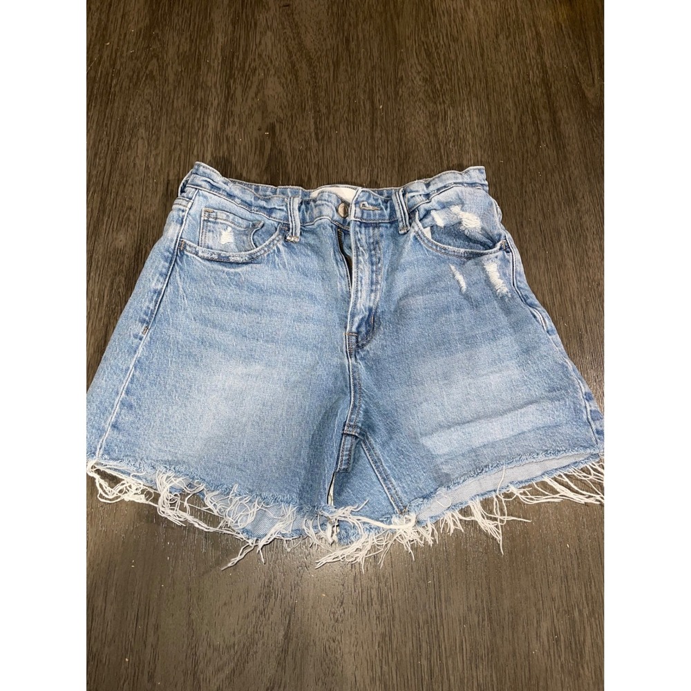 Vervet Women Medium Blue Denim Shorts Distressed Raw Hem High Rise T6309